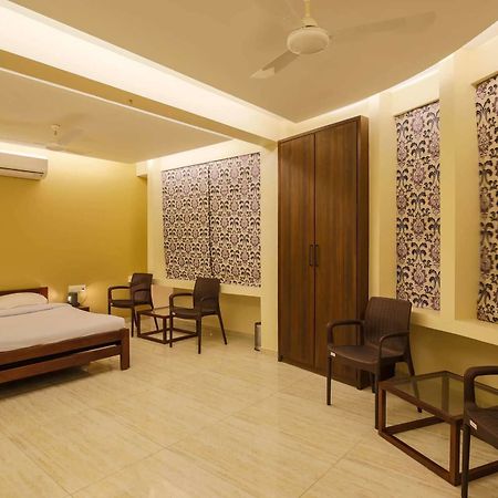 Hotel Darshan Колхапур Екстериор снимка